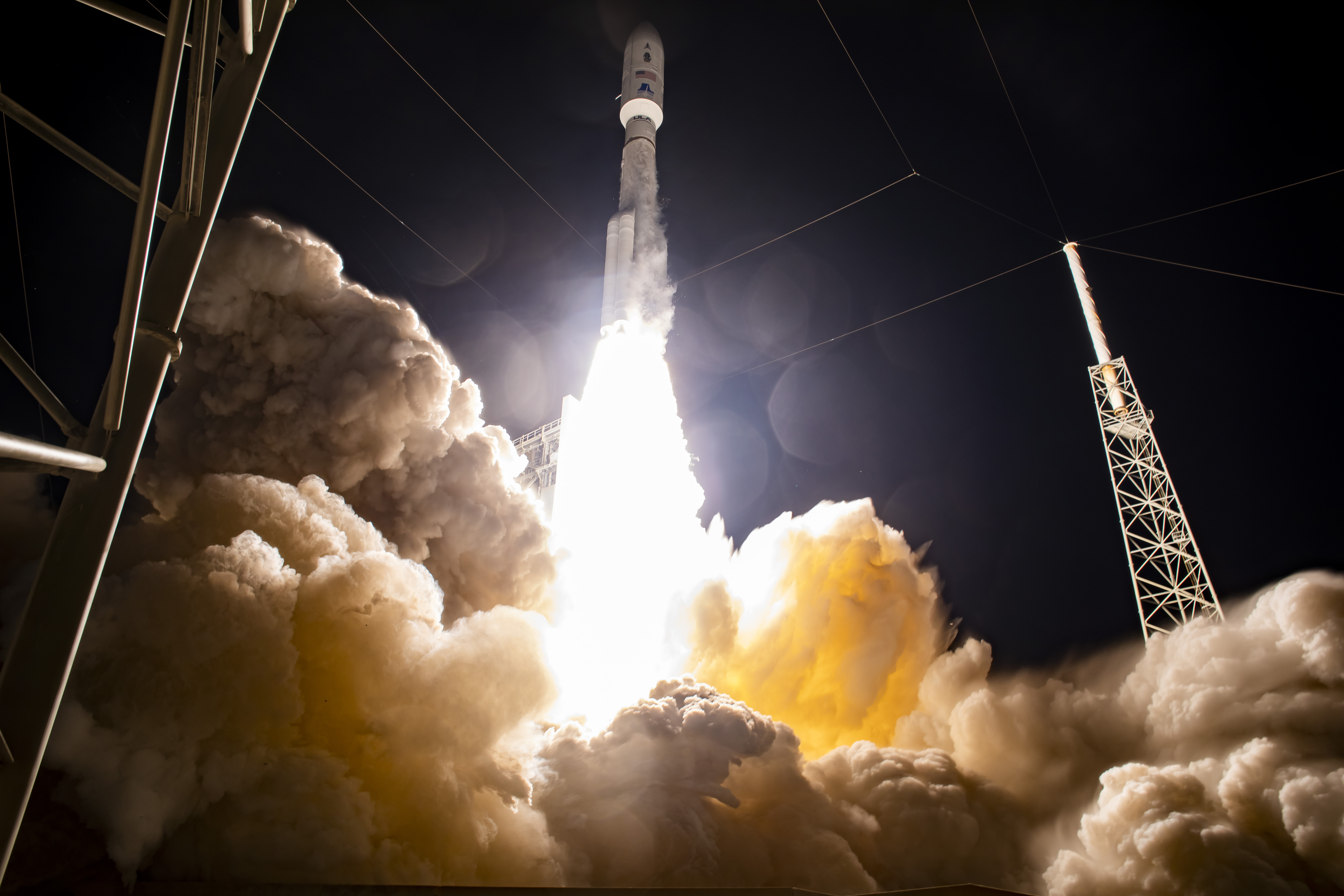 Lancio del razzo Atlas V 551 per la missione Space Test Program (STP) 3.